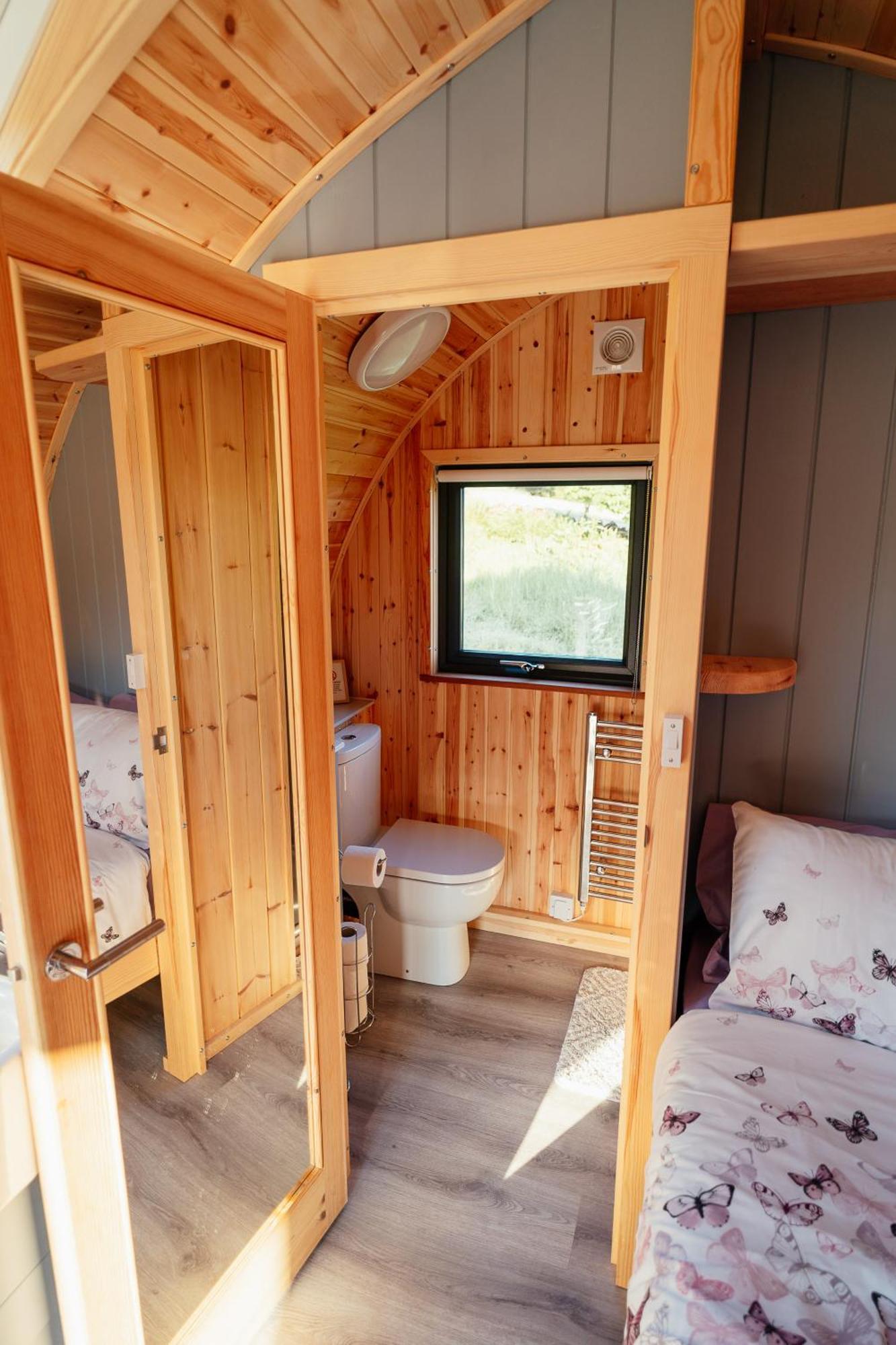 Apartmán Glamping Pods Milngavie Exteriér fotografie